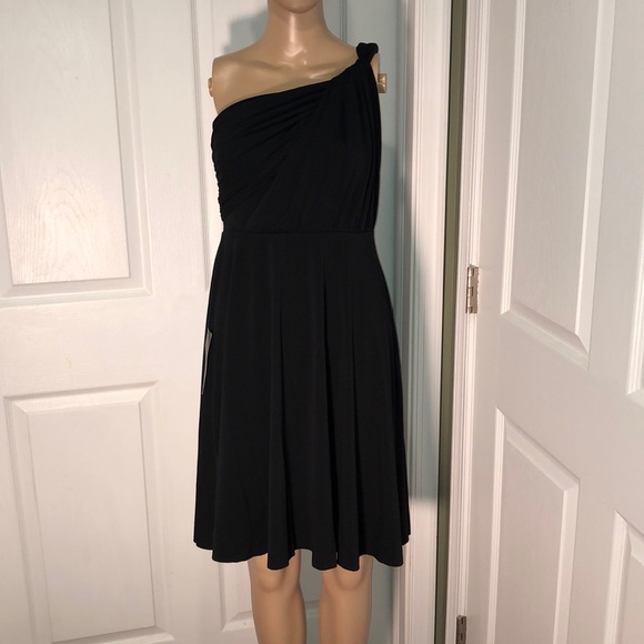 Ann Taylor Dresses & Skirts - Ann Taylor Black Dress. NWT.  2